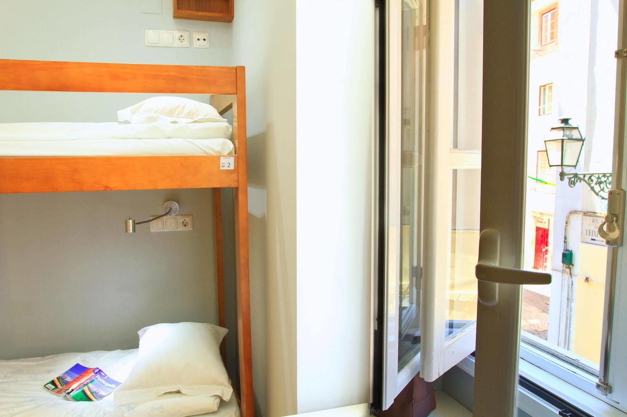 B.A. Hostel Lisboa Εξωτερικό φωτογραφία